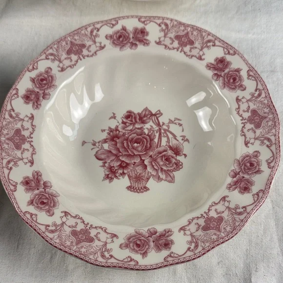 Palate & Plate Rose Floral Soup or Salad Bowls- Rare - Picture 2 of 9